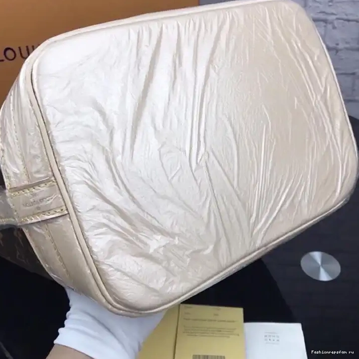Fashionrepsfam ru LV 1906BL0146 Bags 0818